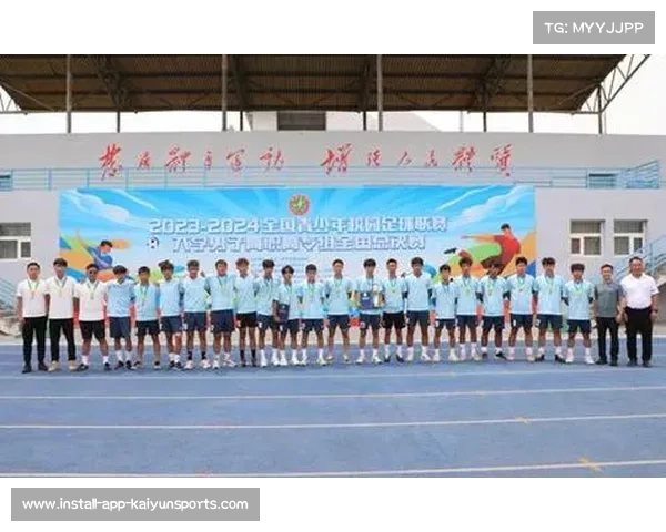 成都外国语学院腰旗队抵达崇礼展开高海拔适应训练备战新赛季