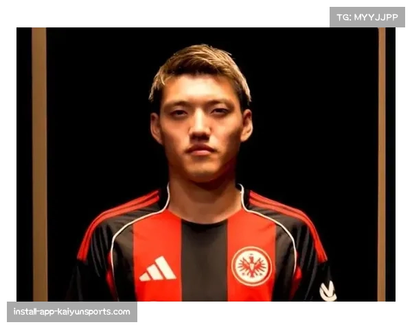 法兰克福反击战术成效显著 堂安律融入提升进攻多样性